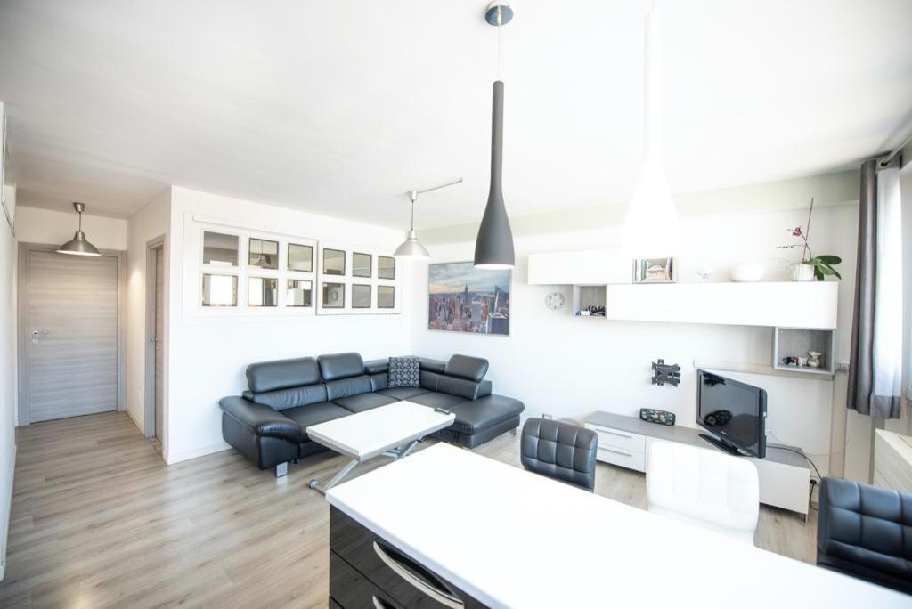 Appartamento Loft 51 Olbia Esterno foto