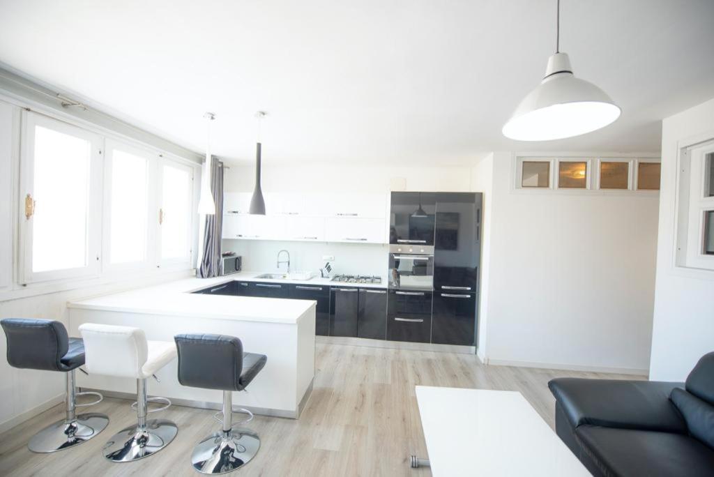 Appartamento Loft 51 Olbia Esterno foto