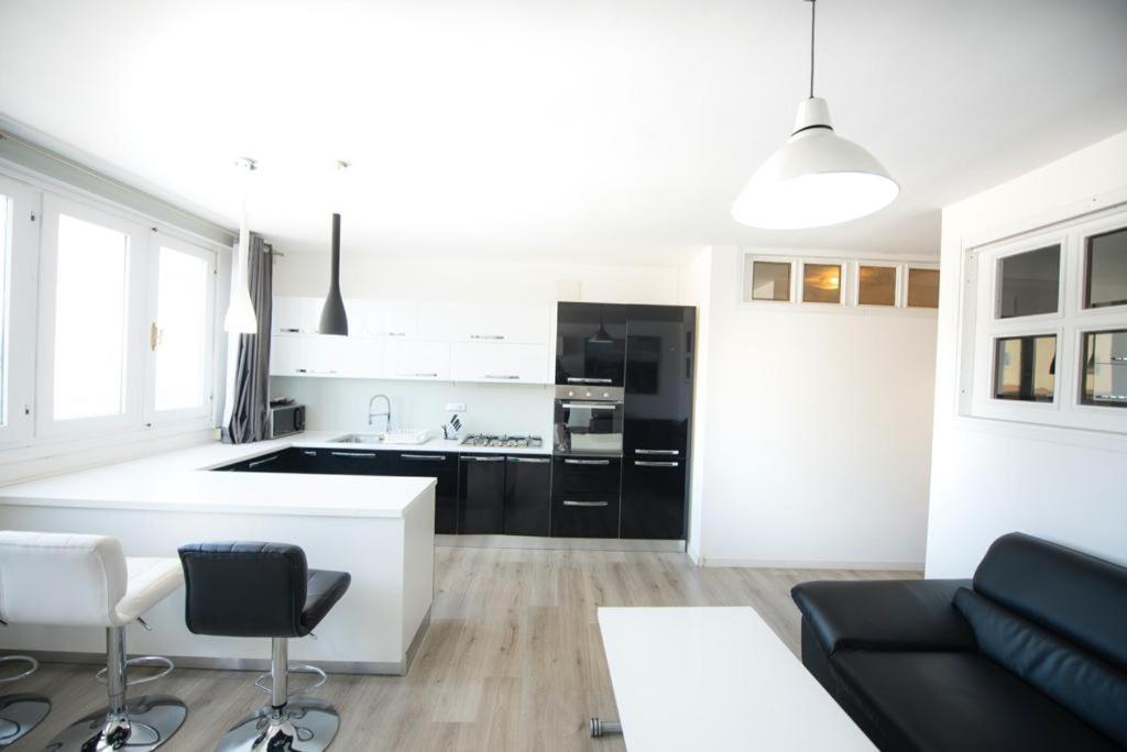 Appartamento Loft 51 Olbia Esterno foto